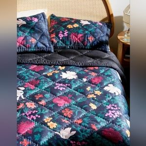 NWT UO Annabelle Quilted Floral Comforter - Full/Queen